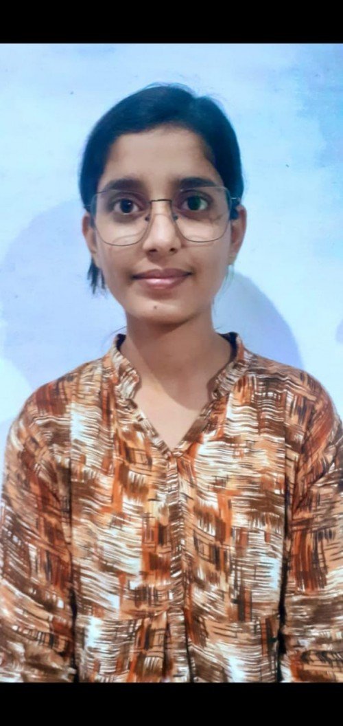 KIRTI SINGH  home tutor in Varanasi.